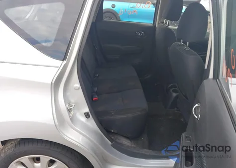 2015 Nissan Versa Note S (Sr)/S Plus/Sl/Sr/Sv z USA, uszkodzony, nr VIN 3N1CE2CP4FL382051